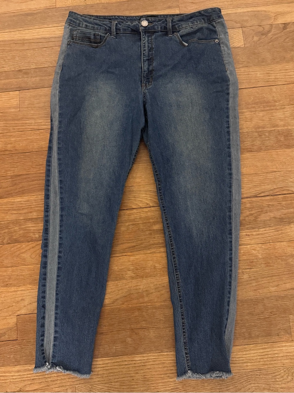 Kenneth Cole New York Women's Blue Julia Skinny Jeans - Size 14
 b70